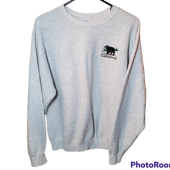 Vintage Tops - Embroidered Gatlinburg Tennessee Bear Fleece Sweatshirt Medium Gray